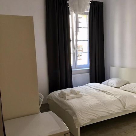 Orion Apartments Красков Екстериор снимка